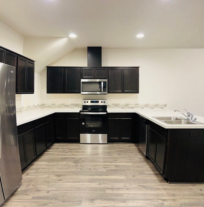 Cocina - 720 NE 138th Pl
