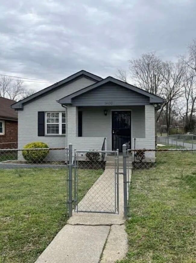 Building Photo - 1406 22nd Ave N