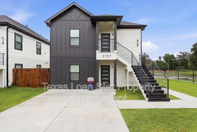 Building Photo - 3107 Grassmere St Unit B