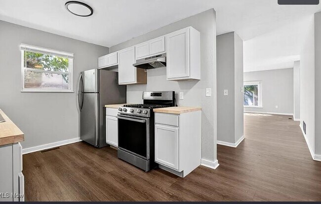 Photo - 9509 Pratt Ave