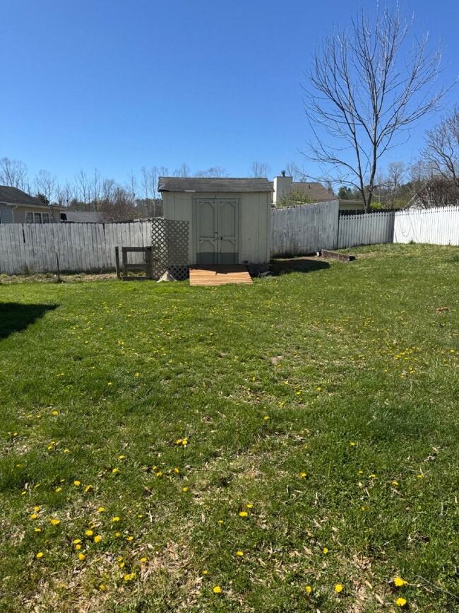 Photo - "Charming 3-Bedroom Retreat with Fireplace & Hardwood Floors in Fletcher, NC"