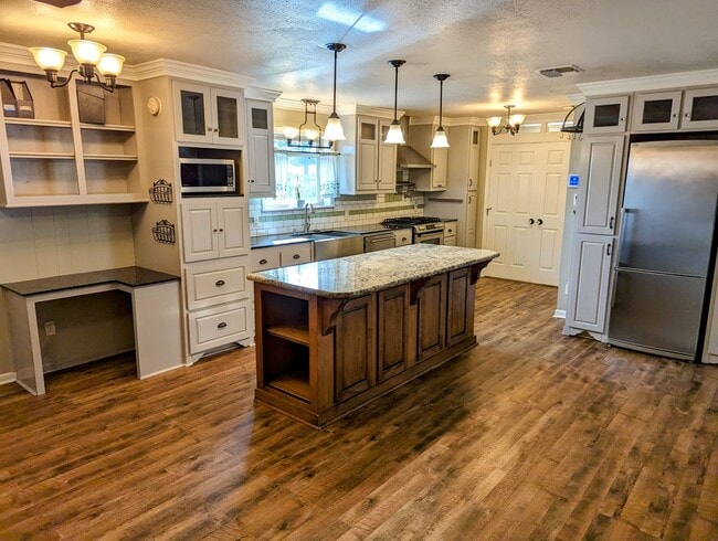 Photo - Updated 3/2 in Scott with Country Views!