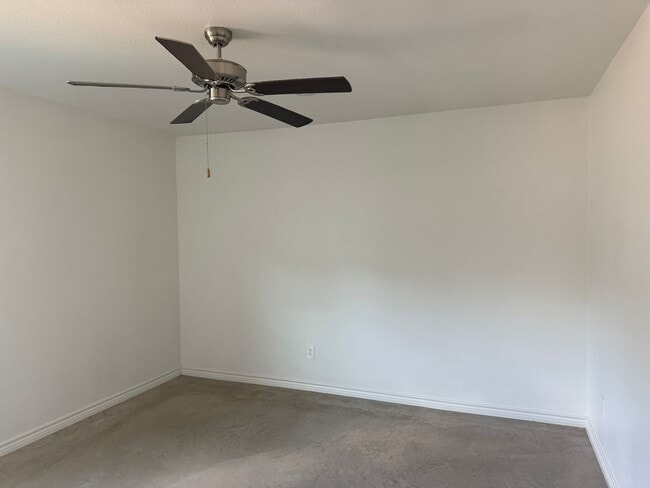 1801 Emma Naylor Ct Unidad B