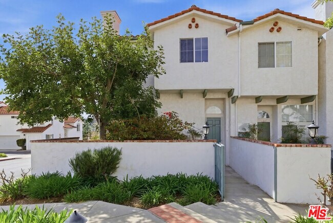 Photo - 359 Westlake Vista Ln