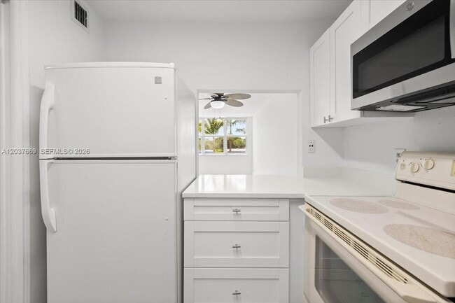 Photo - 9441 Evergreen Pl Unit 206