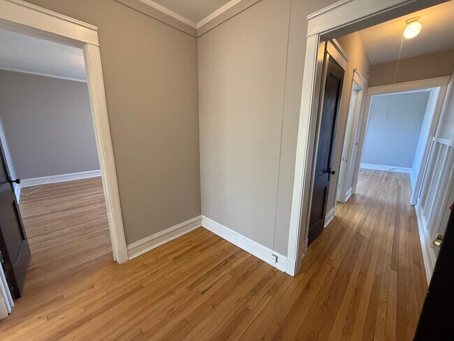 Photo - 3943 N Kostner Ave