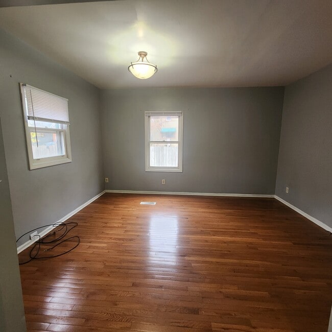 Photo - 616 Locust St Apartments Unit 2