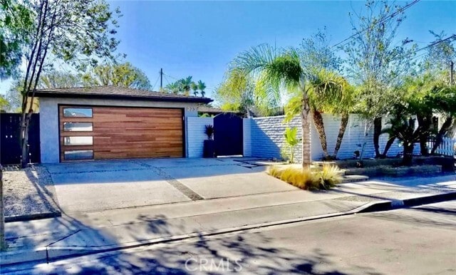 Building Photo - 273 Cecil Pl Rental