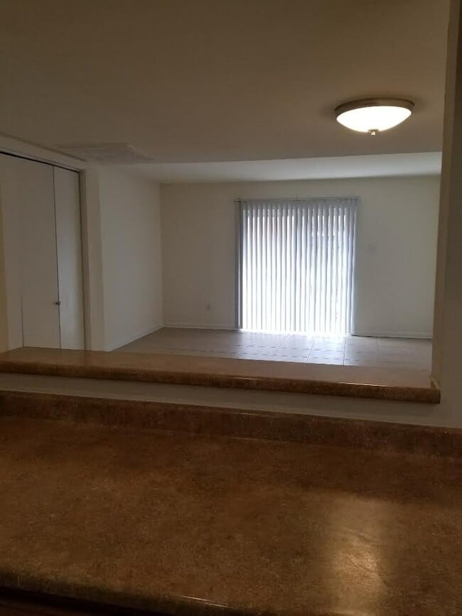 Photo - 5100 W Esplanade Ave Unidad 5106