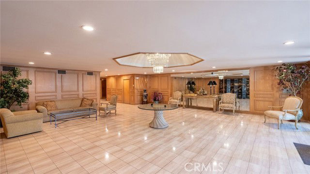 Photo - 339 N Palm Dr