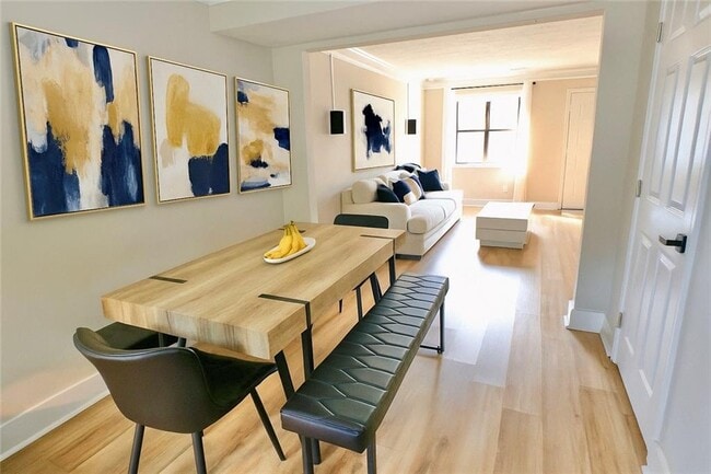 Photo - 1101 Magical Way