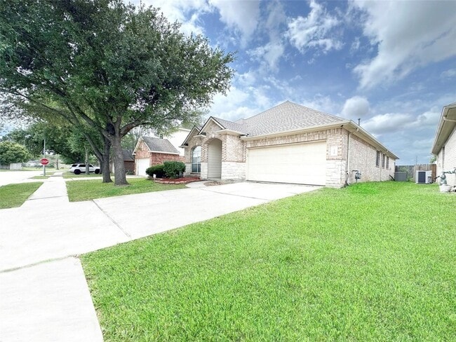 Photo - 2910 Lemmingham Dr
