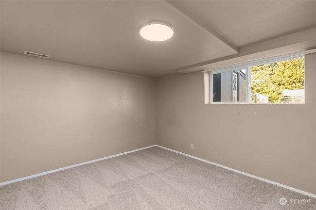 Photo - 2504 Bridgeport Way W Unit B