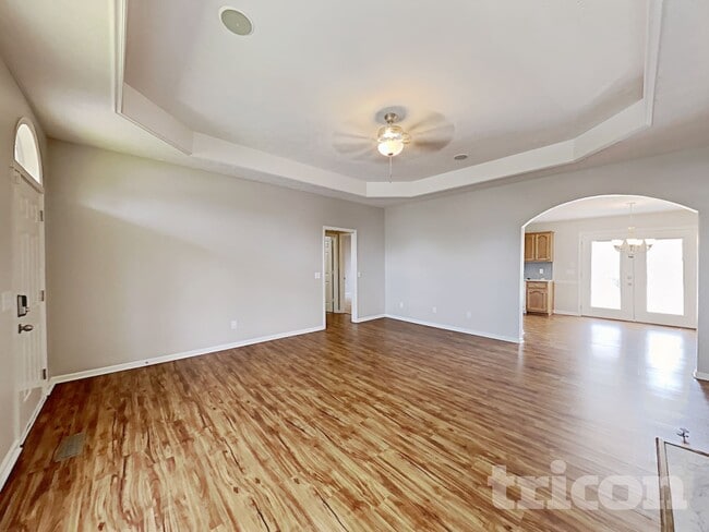 Photo - 901 Highland Dr