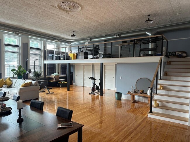 Photo - 60-64 High Street Unit 3 Unit 3