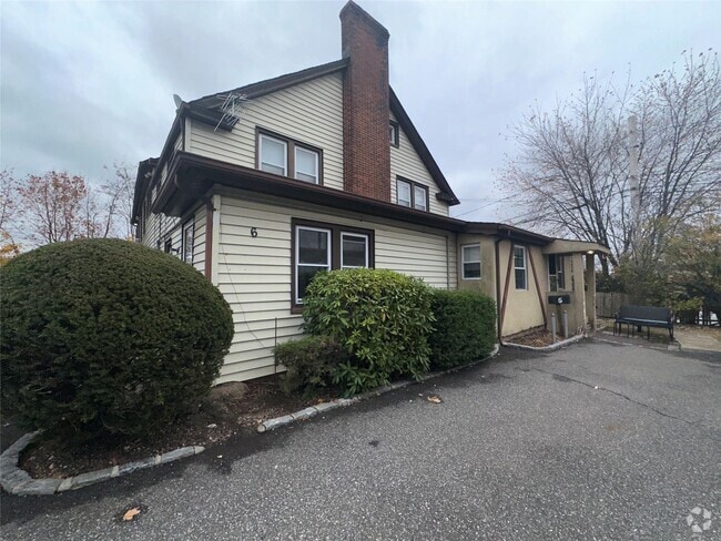 Building Photo - 6 Florence Ave Unit 2 Rental