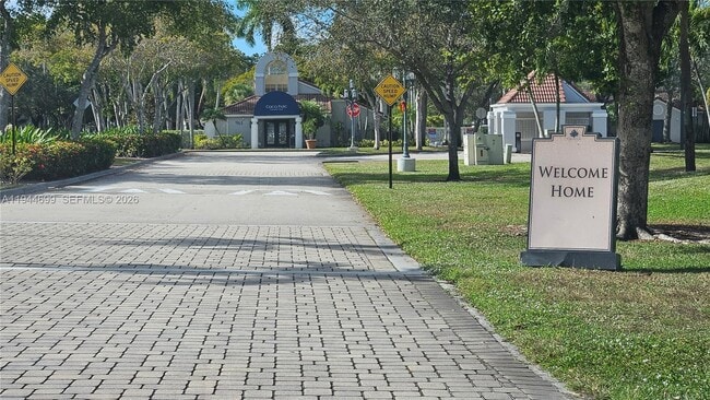 Photo - 801 Lyons Rd Unit 19203