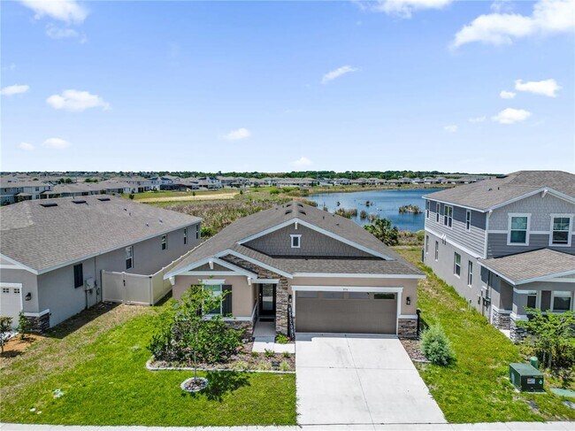 Photo - 836 Griffon Ave