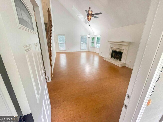 Photo - 1454 Hembree Station Dr