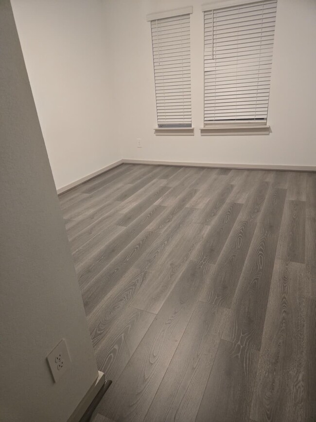 Photo - 7106 Marina Hts Wy