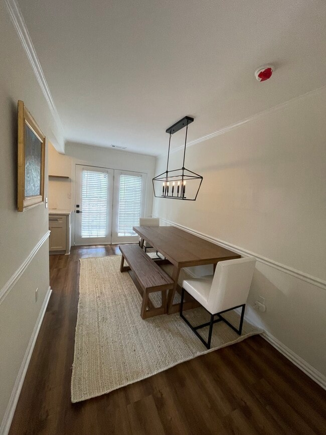 Photo - 3751 Jamestown Cir