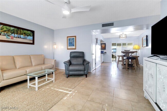 Building Photo - 788 Park Shore Dr Unit C34 Rental