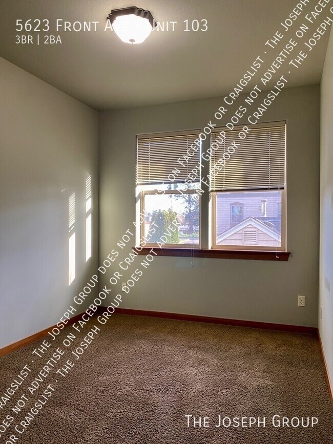 Photo - 5623 Front Ave Unit 103