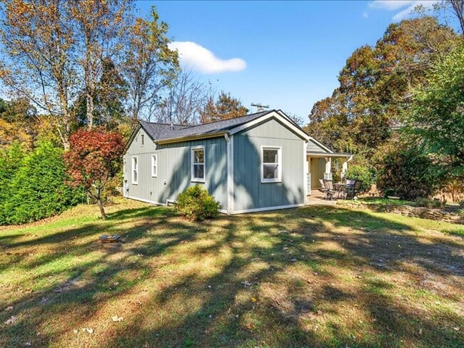 Photo - Wonderful Black Mountain Location-Long Term Rental