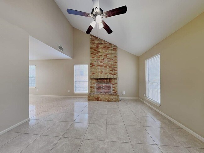 Photo - 27 S White Pebble Ct