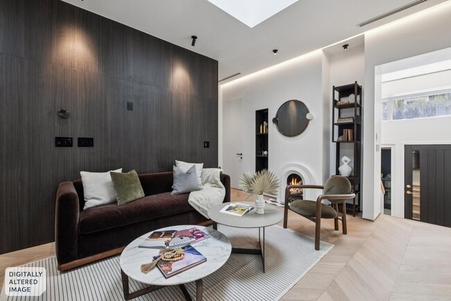 Photo - 2783 Filbert St