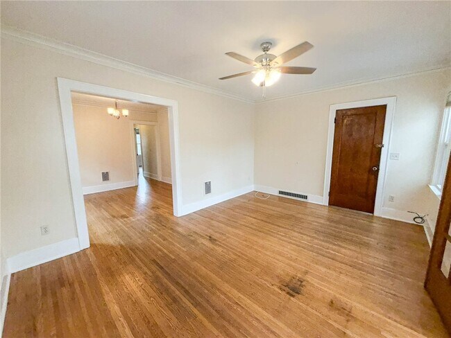 Photo - 12 Boardman St