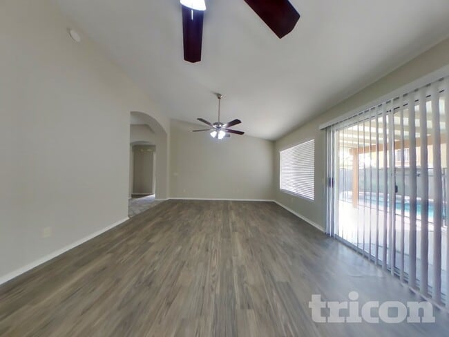 Photo - 8621 W Willow Ave