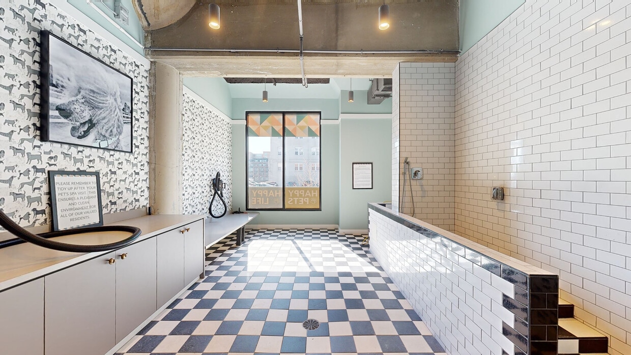 Photo - Elms Fells Point Apartments