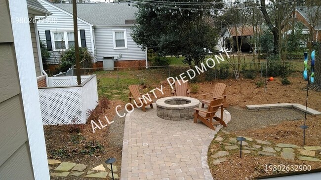 Photo - 913 Sedgefield Rd