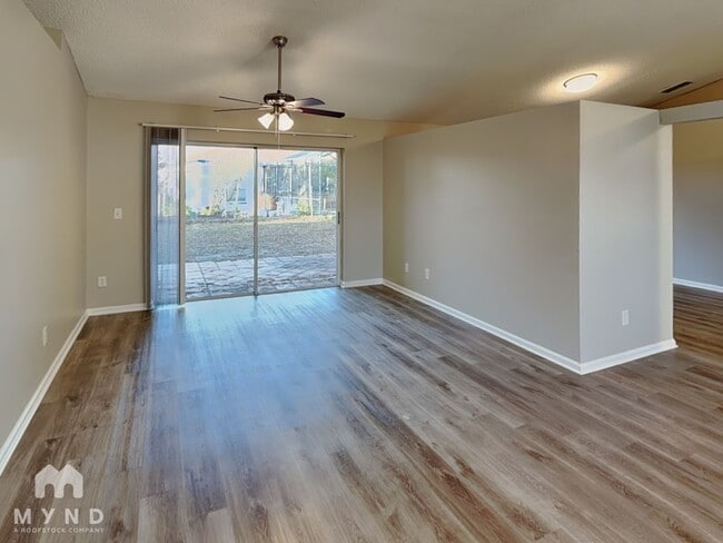 Photo - 2581 Sage Dr