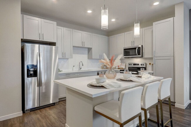 Photo - Ascend Reunion Crossing