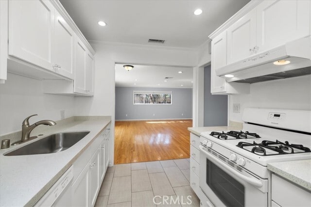 Photo - 2228 Warfield Ave