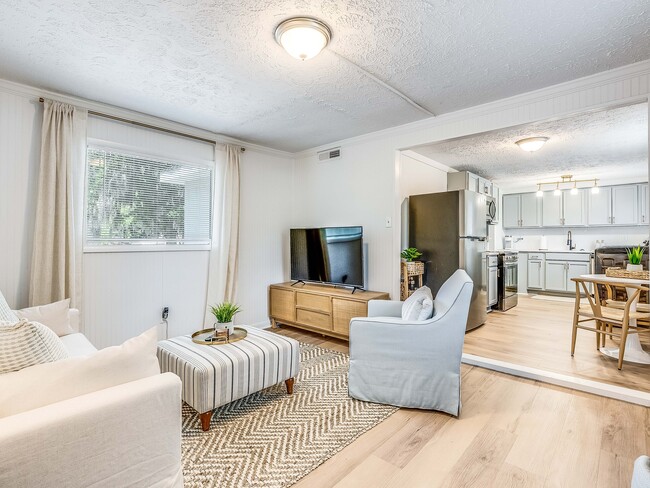 Photo - DeLesseps Furnished Apartment Unit A