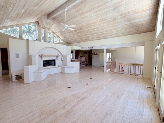 Photo - 29861 Greenwater Dr