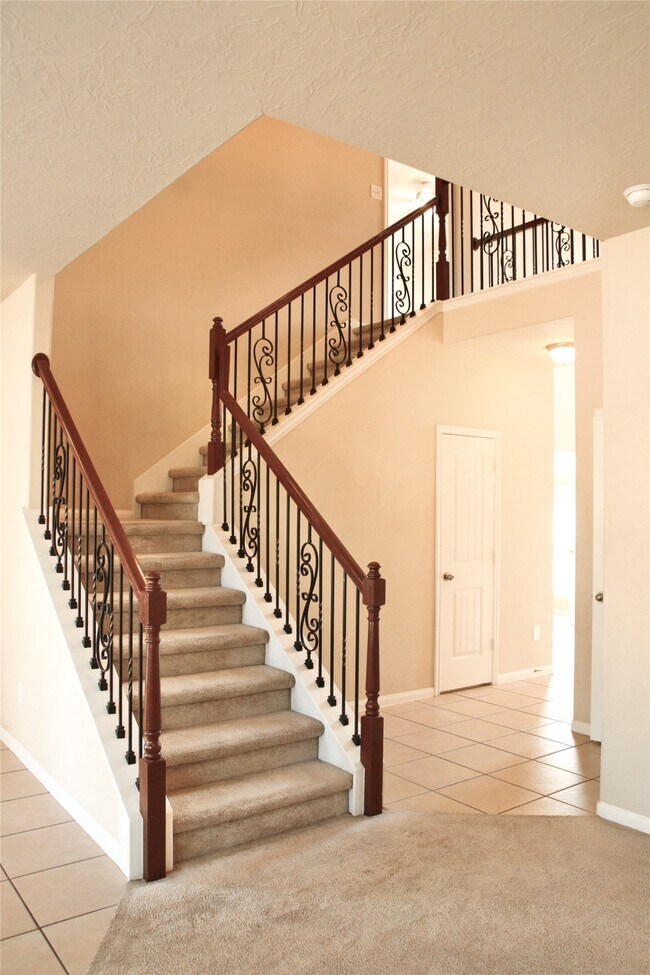 Photo - 24834 Colonial Maple Dr