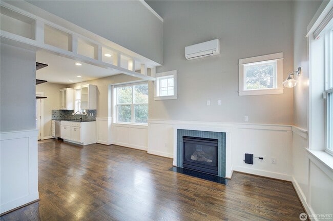 Photo - 2Bd/1.75Ba Seattle Home