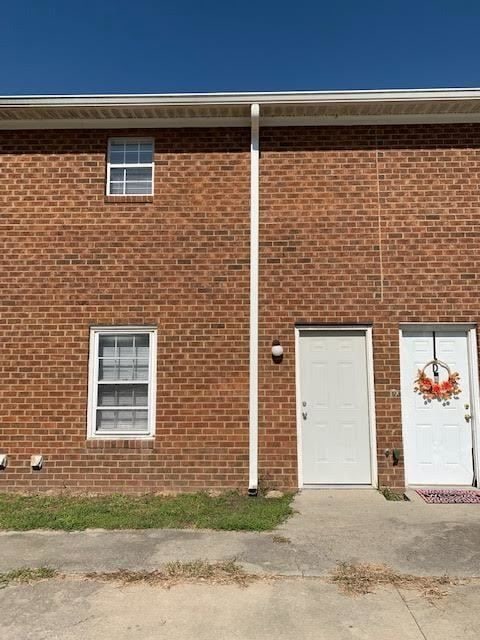 Building Photo - 1544 Ashland Dr