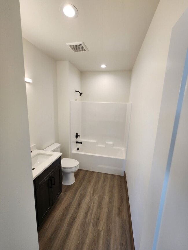 Photo - K215LI Unidad ADU