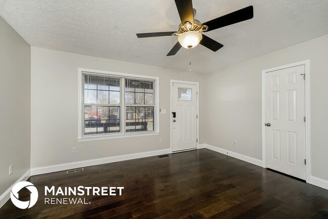 Photo - 8910 Greenmoore Dr