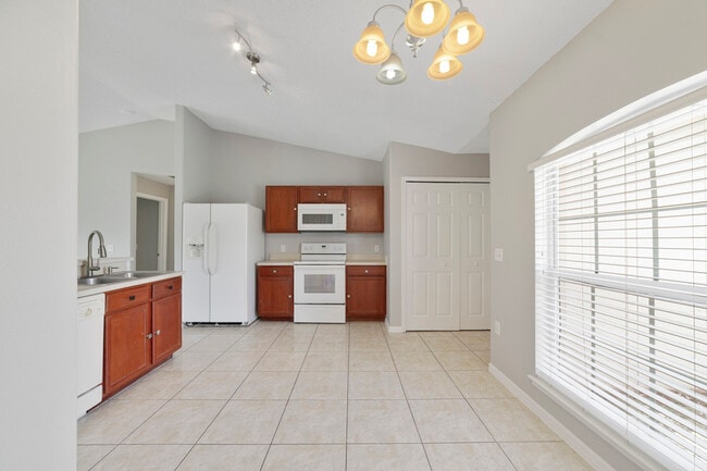Photo - 266 Chadworth Dr