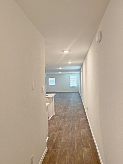 Photo - 5131 Blind Shot