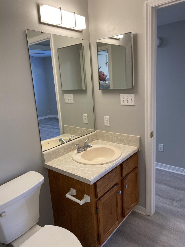 Photo - 200 Autumn Dr