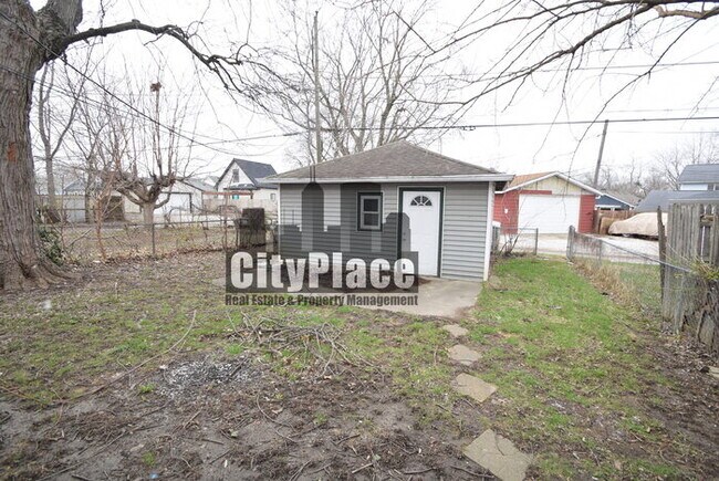 Photo - 1602 Spruce St