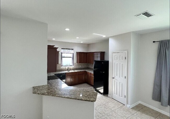 Photo - 511 NE 19th Pl
