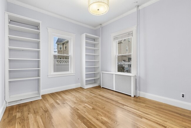 Photo - 25 Blanche St